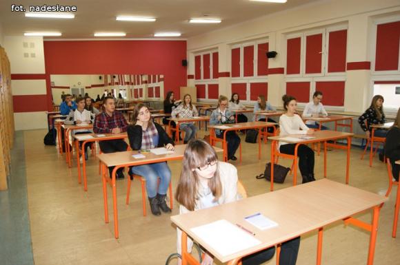 Mikołajkowe zmagania ortograficzne w ZS nr 1