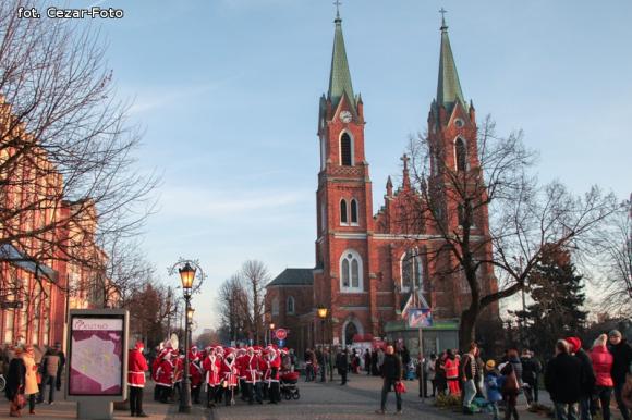 Gwiazda Zbawcę im ogłasza, Nadzieją się cieszą. Wigilia pod Ratuszem