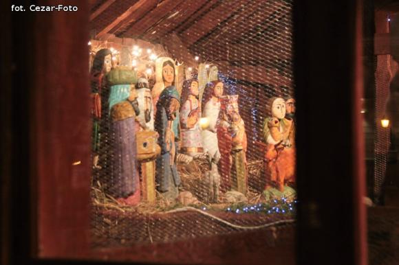 Gwiazda Zbawcę im ogłasza, Nadzieją się cieszą. Wigilia pod Ratuszem