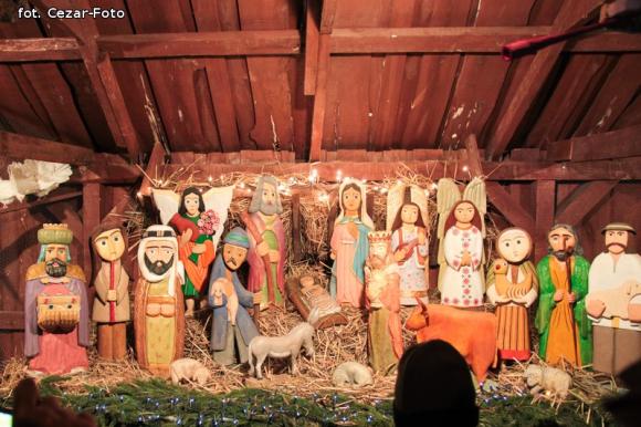 Gwiazda Zbawcę im ogłasza, Nadzieją się cieszą. Wigilia pod Ratuszem