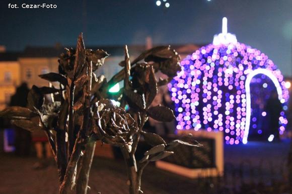 Gwiazda Zbawcę im ogłasza, Nadzieją się cieszą. Wigilia pod Ratuszem