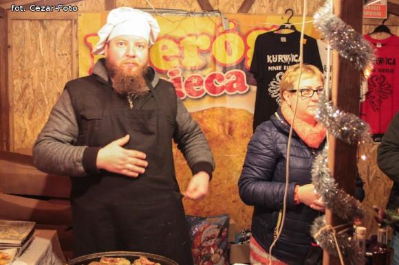 Gwiazda Zbawcę im ogłasza, Nadzieją się cieszą. Wigilia pod Ratuszem