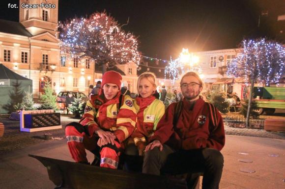 Gwiazda Zbawcę im ogłasza, Nadzieją się cieszą. Wigilia pod Ratuszem