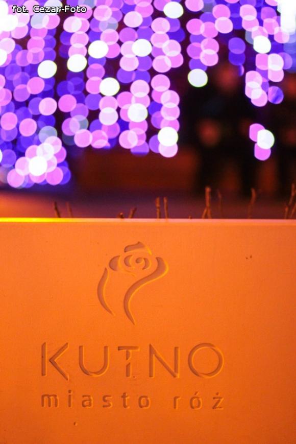 Gwiazda Zbawcę im ogłasza, Nadzieją się cieszą. Wigilia pod Ratuszem