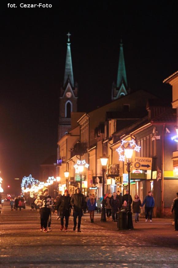 Gwiazda Zbawcę im ogłasza, Nadzieją się cieszą. Wigilia pod Ratuszem