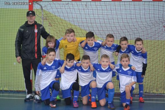 Gwiazdkowy Turniej Halowej Piłki Nożnej w Bedlnie