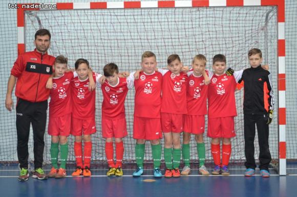 Gwiazdkowy Turniej Halowej Piłki Nożnej w Bedlnie