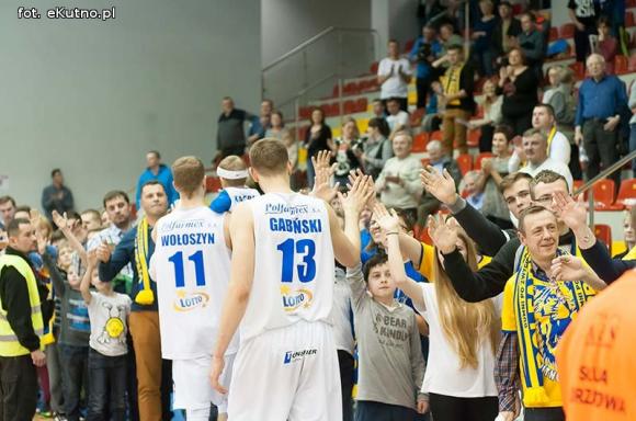 Polfarmex wygrywa z Polpharmą