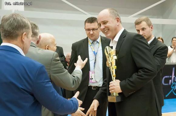 Polfarmex wygrywa z Polpharmą