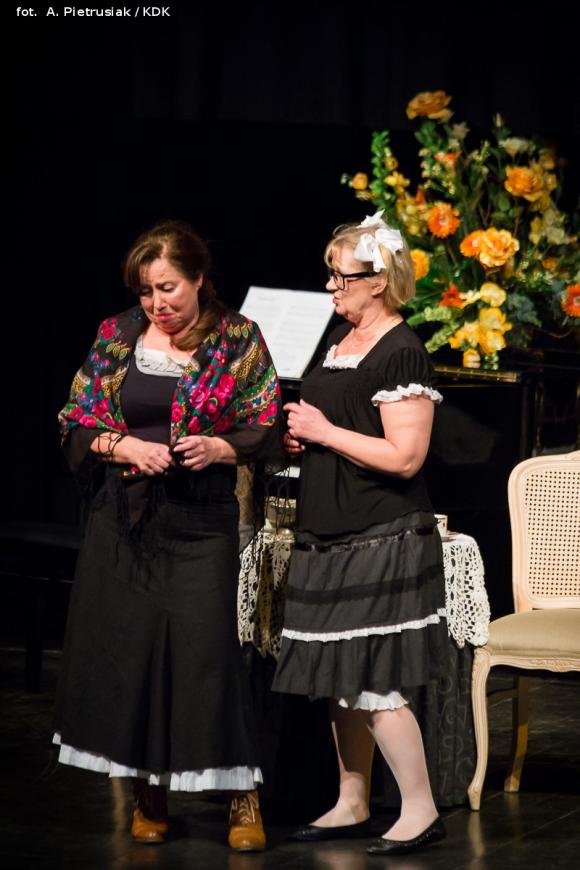 Udana fuzja teatralna. Gromkie brawa dla kutnowskich aktorów