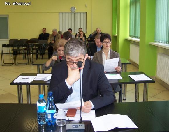 Rada Powiatu przyjęła dotację od miasta. Pyskówki z przewodniczącym