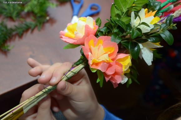 Powstały palmy wielkanocne w kutnowskich szkołach