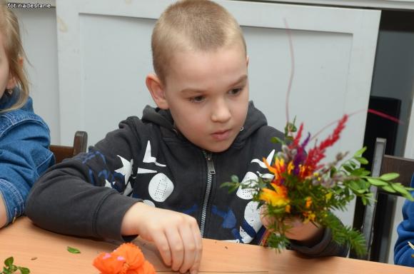 Powstały palmy wielkanocne w kutnowskich szkołach