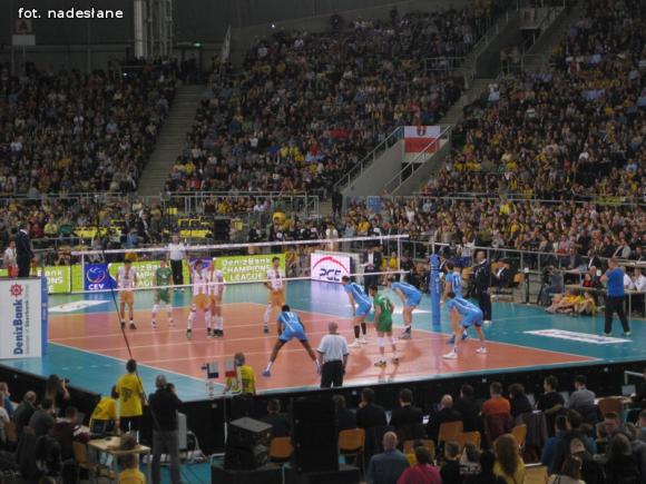 Gimnazjaliści ze Strzelec kibicowali na meczu Ligi Mistrzów