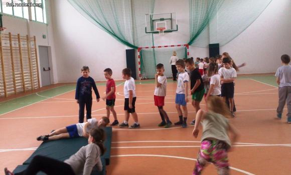 Dzieci z Oporowa uczą się zdrowego stylu życia
