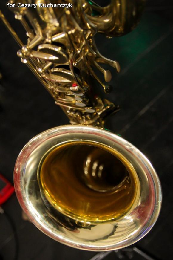 Bo biały murzyn ma czarne ręce/Mało zarabia, pracuje więcej. Czesław Mozil w Kutnie