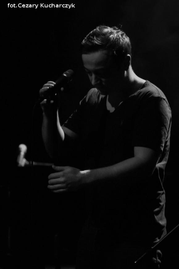 Bo biały murzyn ma czarne ręce/Mało zarabia, pracuje więcej. Czesław Mozil w Kutnie