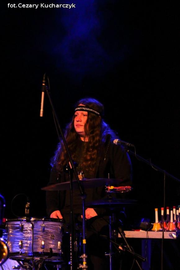 Bo biały murzyn ma czarne ręce/Mało zarabia, pracuje więcej. Czesław Mozil w Kutnie