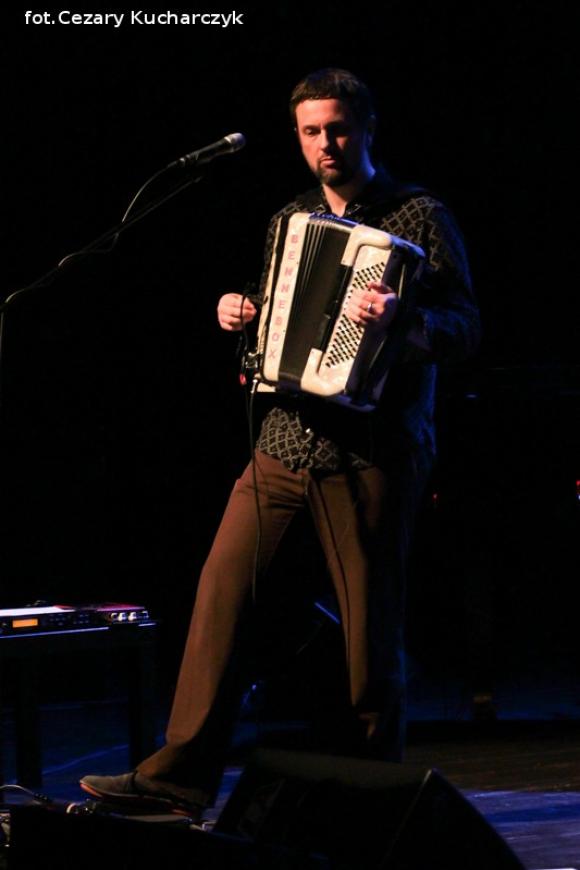 Bo biały murzyn ma czarne ręce/Mało zarabia, pracuje więcej. Czesław Mozil w Kutnie