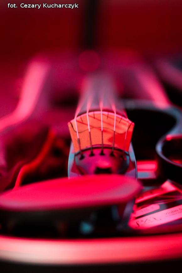 Dźwięki mają kolor. Odkrywanie nowych przestrzeni z sztuce