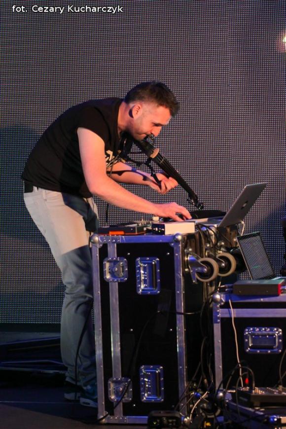 Dźwięki mają kolor. Odkrywanie nowych przestrzeni z sztuce