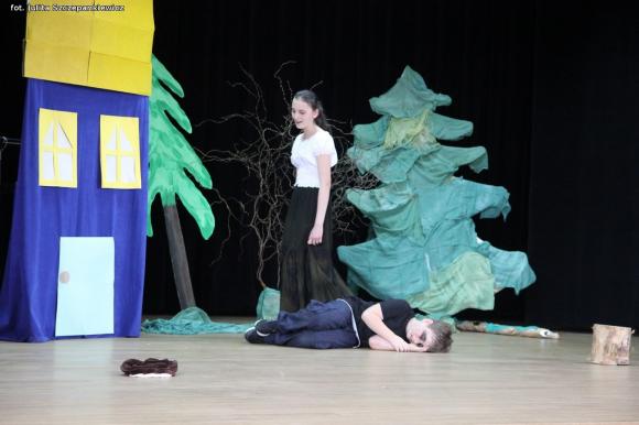 Bajkowa premiera i rozdanie nagród laureatom konkursu plastycznego w Krośniewicach