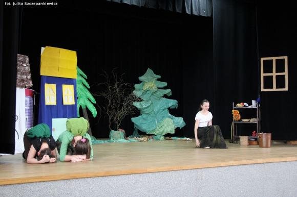 Bajkowa premiera i rozdanie nagród laureatom konkursu plastycznego w Krośniewicach