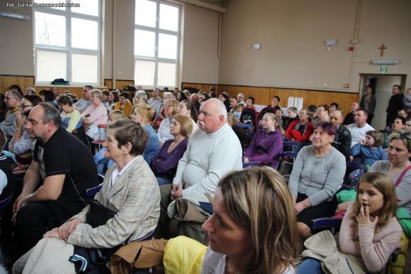 Bajkowa premiera i rozdanie nagród laureatom konkursu plastycznego w Krośniewicach