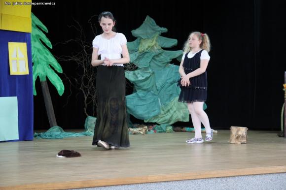 Bajkowa premiera i rozdanie nagród laureatom konkursu plastycznego w Krośniewicach