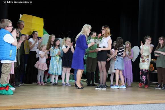 Bajkowa premiera i rozdanie nagród laureatom konkursu plastycznego w Krośniewicach