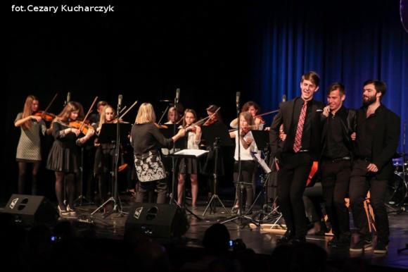 Grają i śpiewają już 70 lat. Sto lat kutnowskiej Szkole Muzycznej!