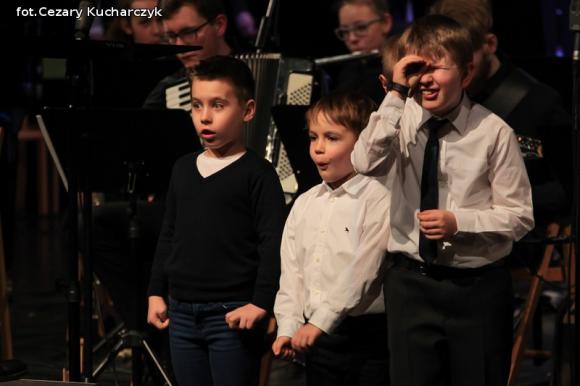 Grają i śpiewają już 70 lat. Sto lat kutnowskiej Szkole Muzycznej!