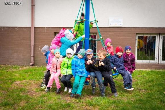 Czyste powietrze wokół nas. Dzieci z powiatu kutnowskiego biorą udział w akcji ekologicznej