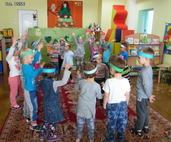 Czyste powietrze wokół nas. Dzieci z powiatu kutnowskiego biorą udział w akcji ekologicznej