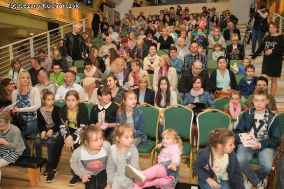 Czerwone kapturki. To już 53. premiera Puszka