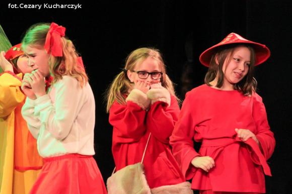 Czerwone kapturki. To już 53. premiera Puszka