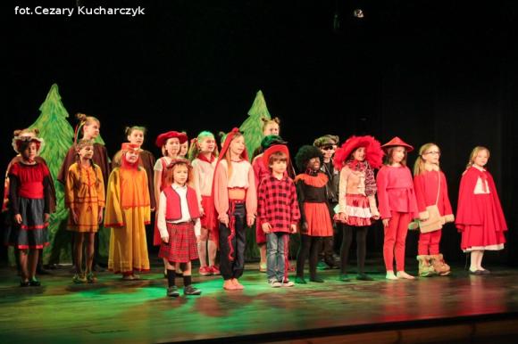 Czerwone kapturki. To już 53. premiera Puszka