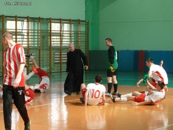 Ministranci z Żelaznej wygrali Grand Prix LSO Diecezji Łowickiej w Futsalu