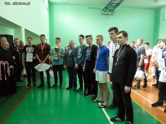 Ministranci z Żelaznej wygrali Grand Prix LSO Diecezji Łowickiej w Futsalu