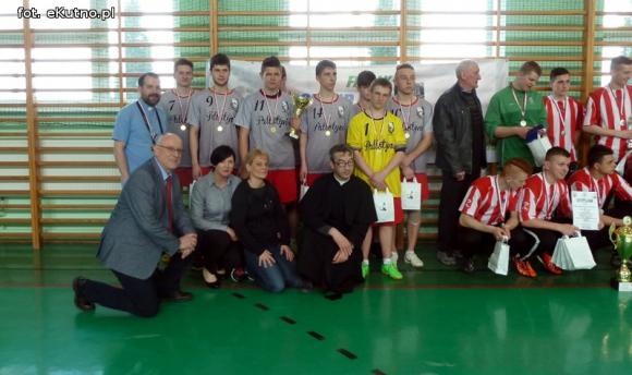 Ministranci z Żelaznej wygrali Grand Prix LSO Diecezji Łowickiej w Futsalu