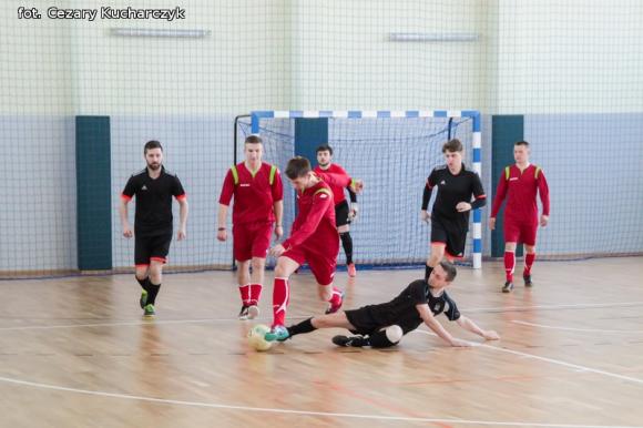 Zakończenie Kutnowskiej Amatorskiej Halowej Ligi Piłki Nożnej. Fotorelacja
