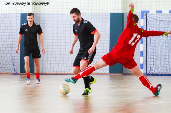 Zakończenie Kutnowskiej Amatorskiej Halowej Ligi Piłki Nożnej. Fotorelacja