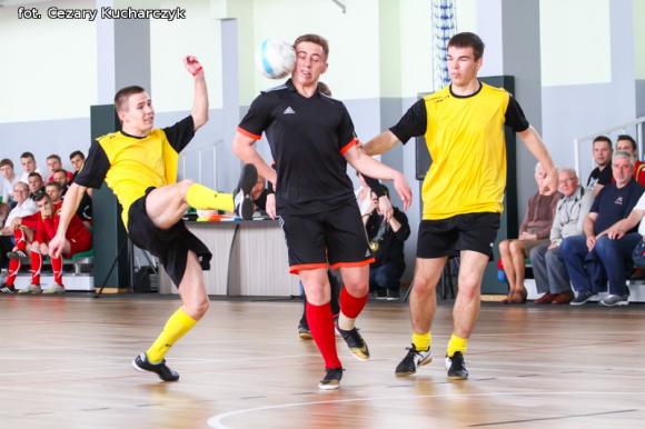 Zakończenie Kutnowskiej Amatorskiej Halowej Ligi Piłki Nożnej. Fotorelacja