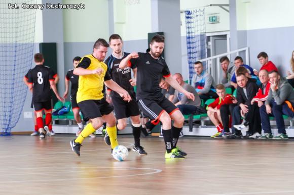 Zakończenie Kutnowskiej Amatorskiej Halowej Ligi Piłki Nożnej. Fotorelacja