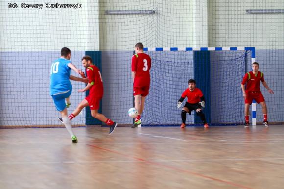 Zakończenie Kutnowskiej Amatorskiej Halowej Ligi Piłki Nożnej. Fotorelacja