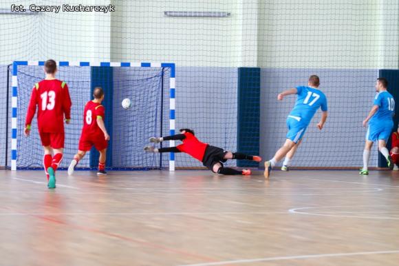 Zakończenie Kutnowskiej Amatorskiej Halowej Ligi Piłki Nożnej. Fotorelacja