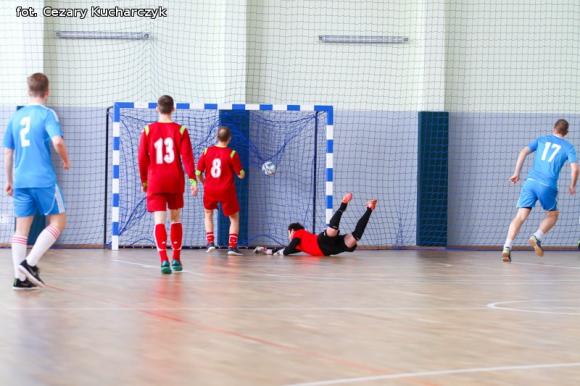 Zakończenie Kutnowskiej Amatorskiej Halowej Ligi Piłki Nożnej. Fotorelacja