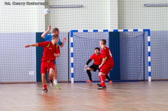 Zakończenie Kutnowskiej Amatorskiej Halowej Ligi Piłki Nożnej. Fotorelacja