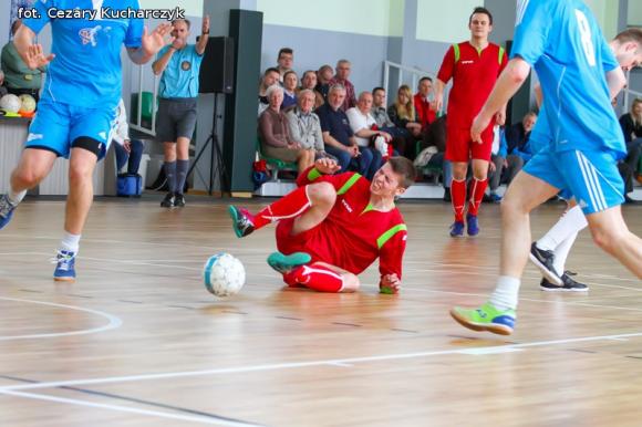 Zakończenie Kutnowskiej Amatorskiej Halowej Ligi Piłki Nożnej. Fotorelacja