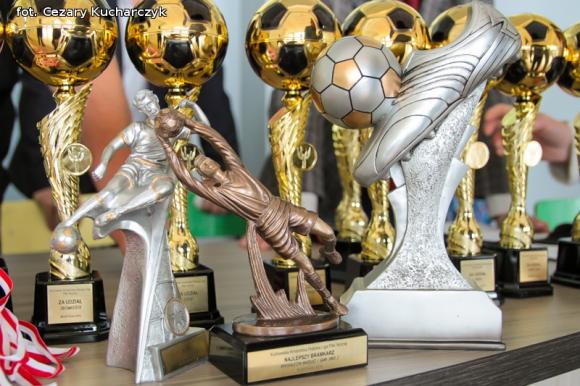 Zakończenie Kutnowskiej Amatorskiej Halowej Ligi Piłki Nożnej. Fotorelacja